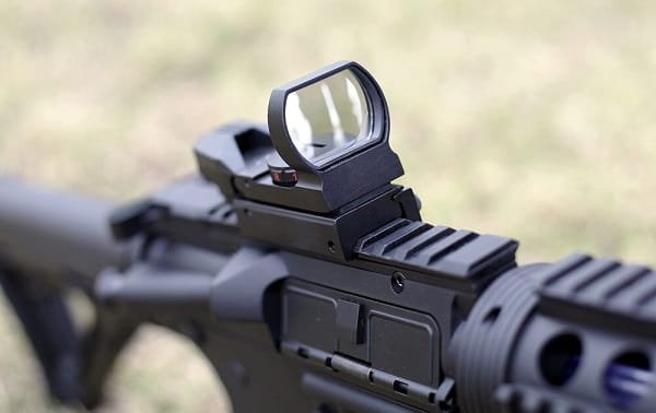 red dot scope mau den gia re