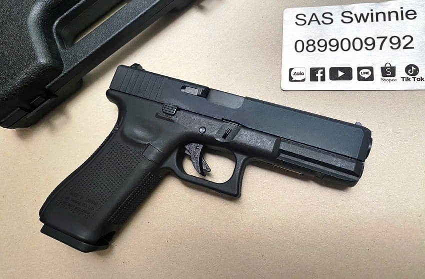 sung gas airsoft we glock 17 g17 gen 5 gbb black