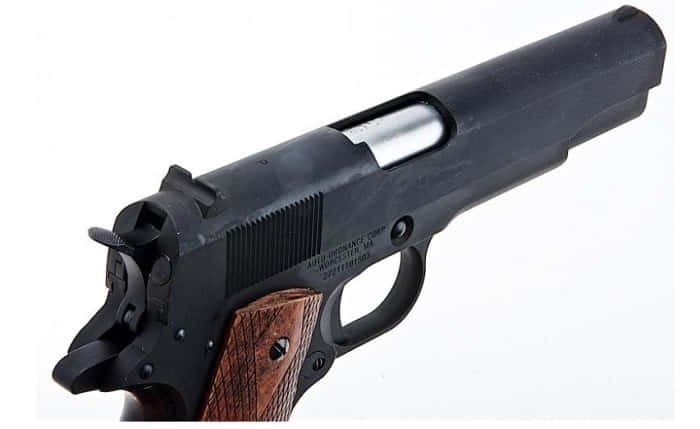 sung airsoft cybergun ao m1911 mau den op nau gia re tphcm