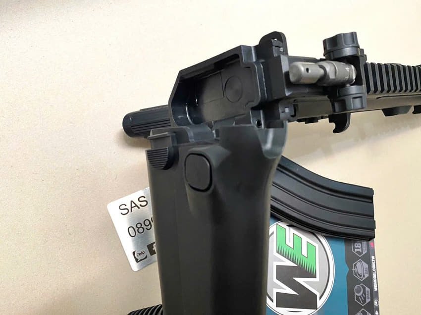 sung truong airsoft rifle we cybergun scar l gbbr black mau den gia re