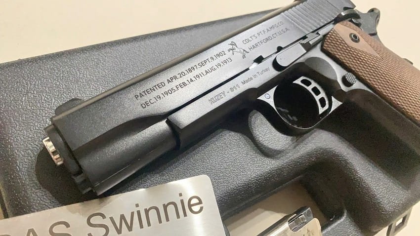 sung ban dan cao su tu ve 9mm kuzey m1911 classic wood grip bang go mau den gia re tphcm