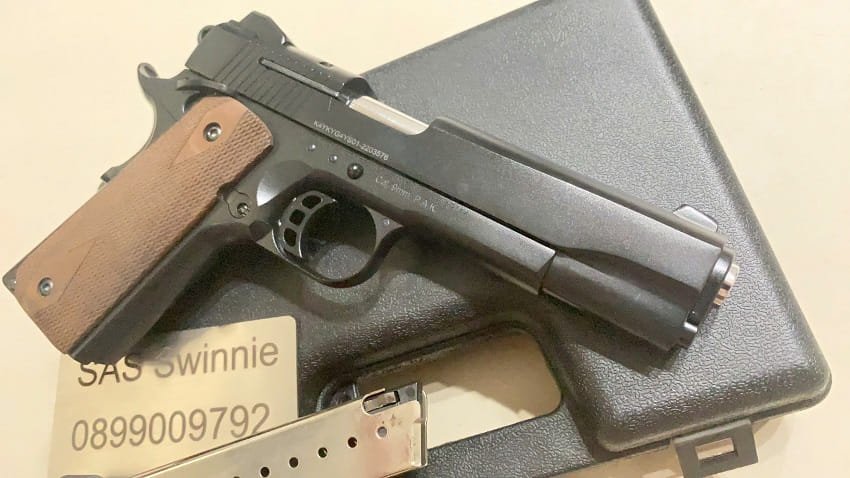 sung ban dan cao su tu ve 9mm kuzey m1911 classic wood grip bang go mau den gia re vietnam