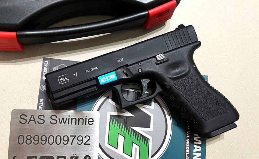 sung gas airsoft we glock 17 g17 gen 3 gbb black mau den gia re tphcm
