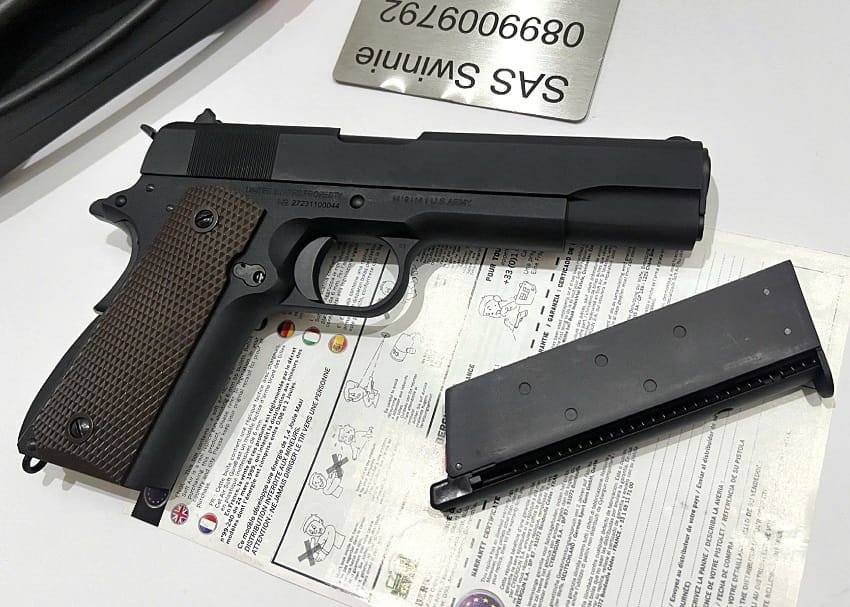sung gas airsoft cybergun colt m1911 gbb black