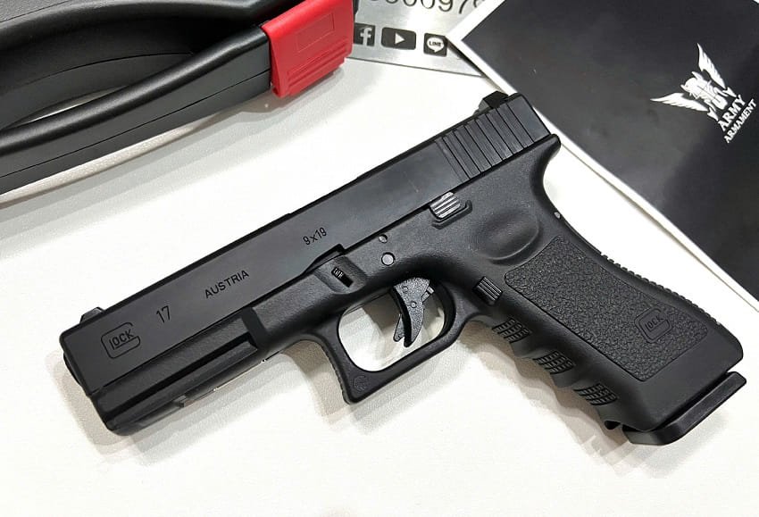 sung gas airsoft army armament glock17 g17 r17 gbb mau den gia re ha noi